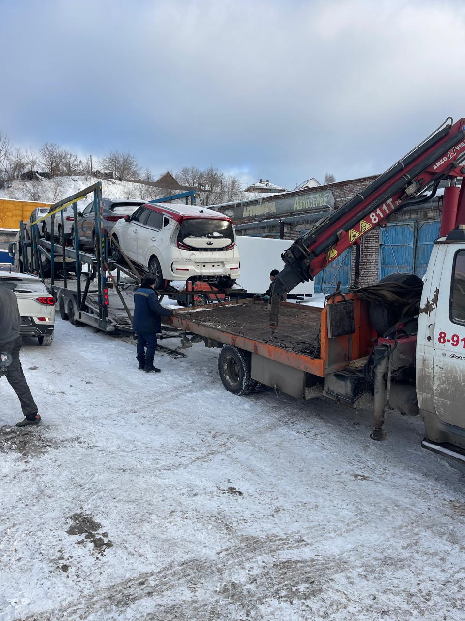 Авто на площадке